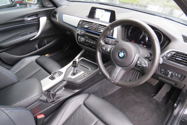 BMW 1 Series Photo 19