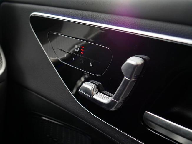 MERCEDES-BENZ Glc Photo 17