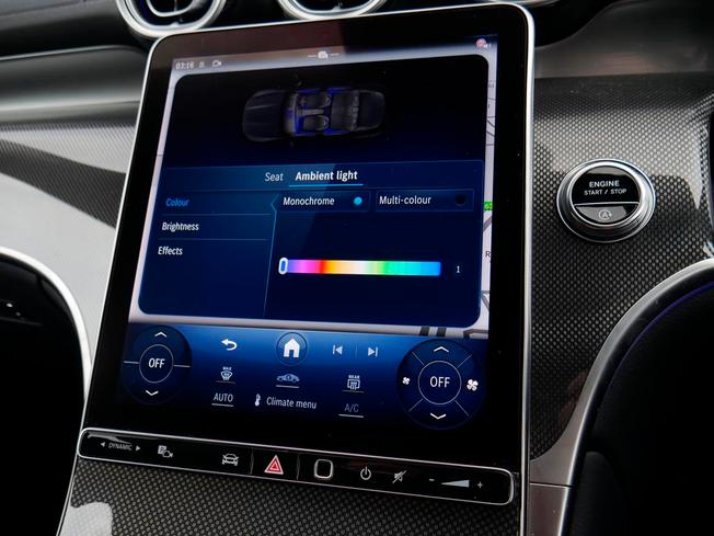 MERCEDES-BENZ Glc Photo 25