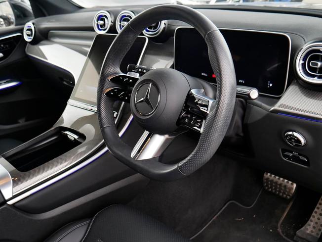 MERCEDES-BENZ Glc Photo 36