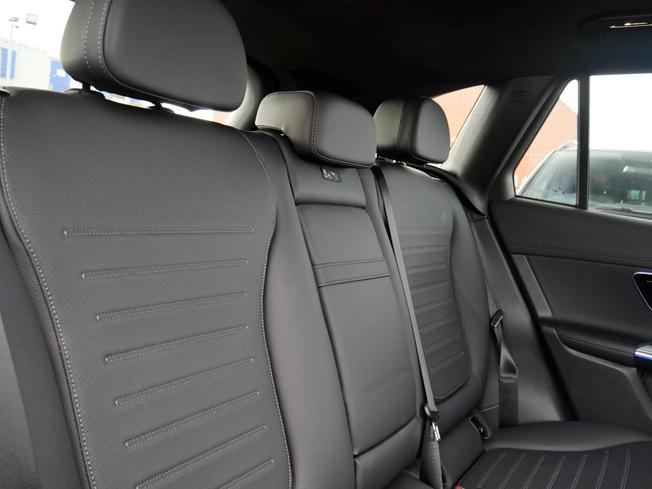 MERCEDES-BENZ Glc Photo 38