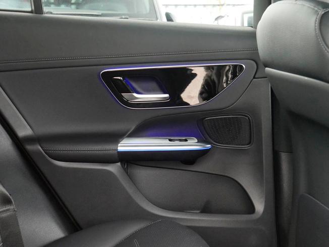 MERCEDES-BENZ Glc Photo 39