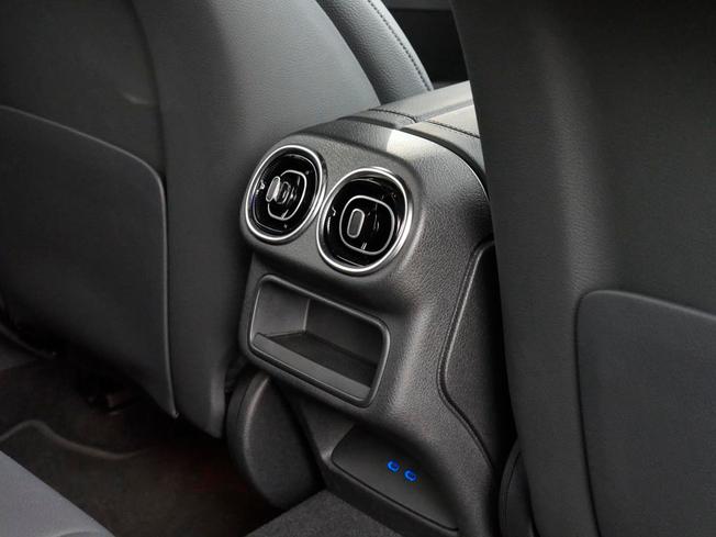 MERCEDES-BENZ Glc Photo 40