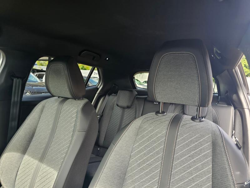 2025 75 PEUGEOT 2008