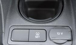 Volkswagen UP Photo 27