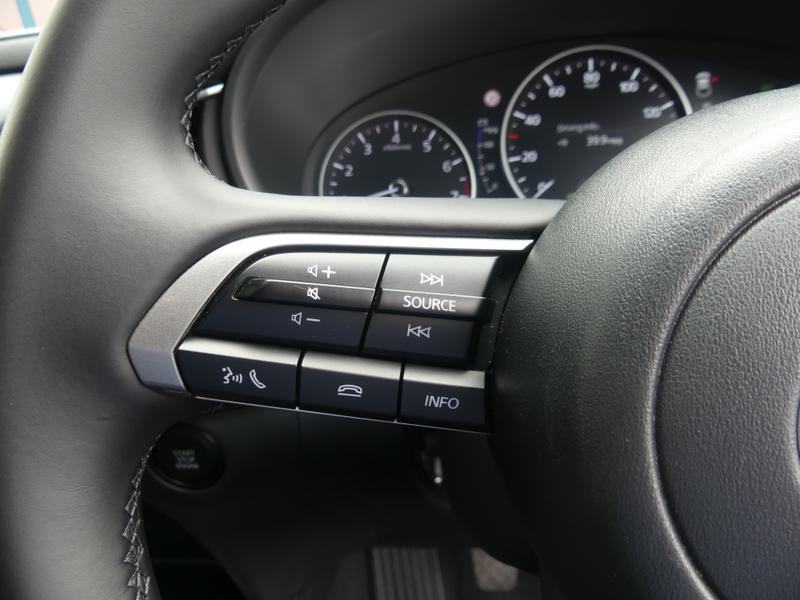 Mazda CX-30 Photo 2030f692-07f3-4165-b0da-b25644bde9ad.jpg