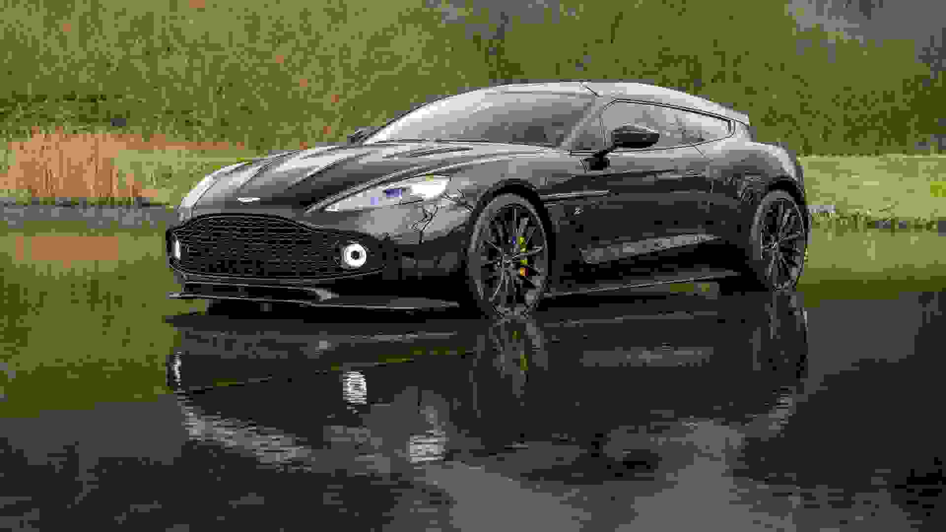 Aston Martin Vanquish Photo 20317aef-52e0-42bc-a213-73cca247357c.jpg