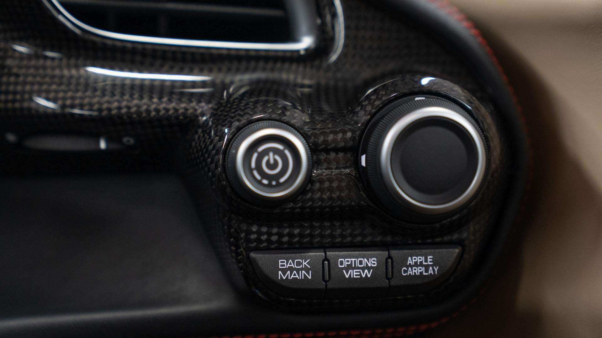 Ferrari 488 Photo 20390419-9d73-494c-b793-79400eb3f9a8.jpg