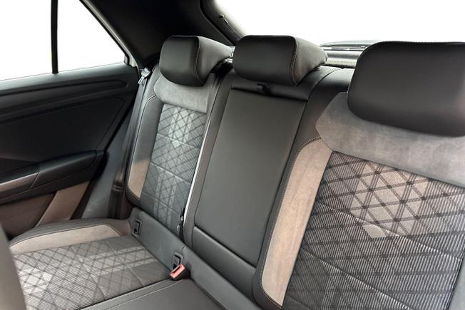 VOLKSWAGEN T-Roc Photo 30