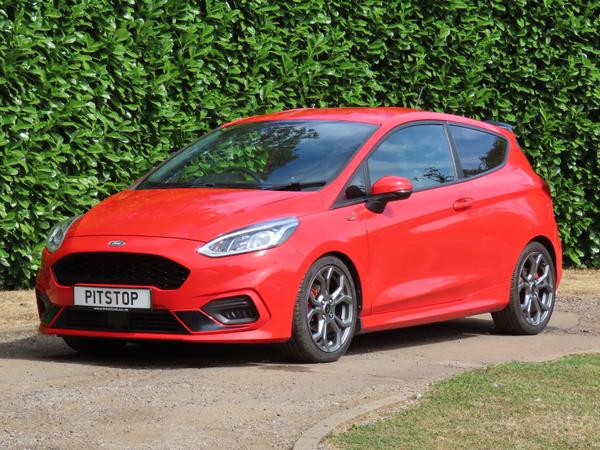 Used Ford Fiesta RJ67XFO 2
