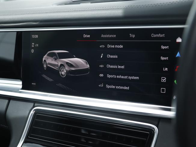 PORSCHE Panamera Photo 36