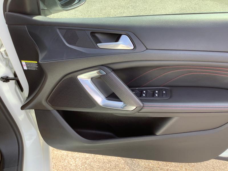 2017 17 PEUGEOT 308