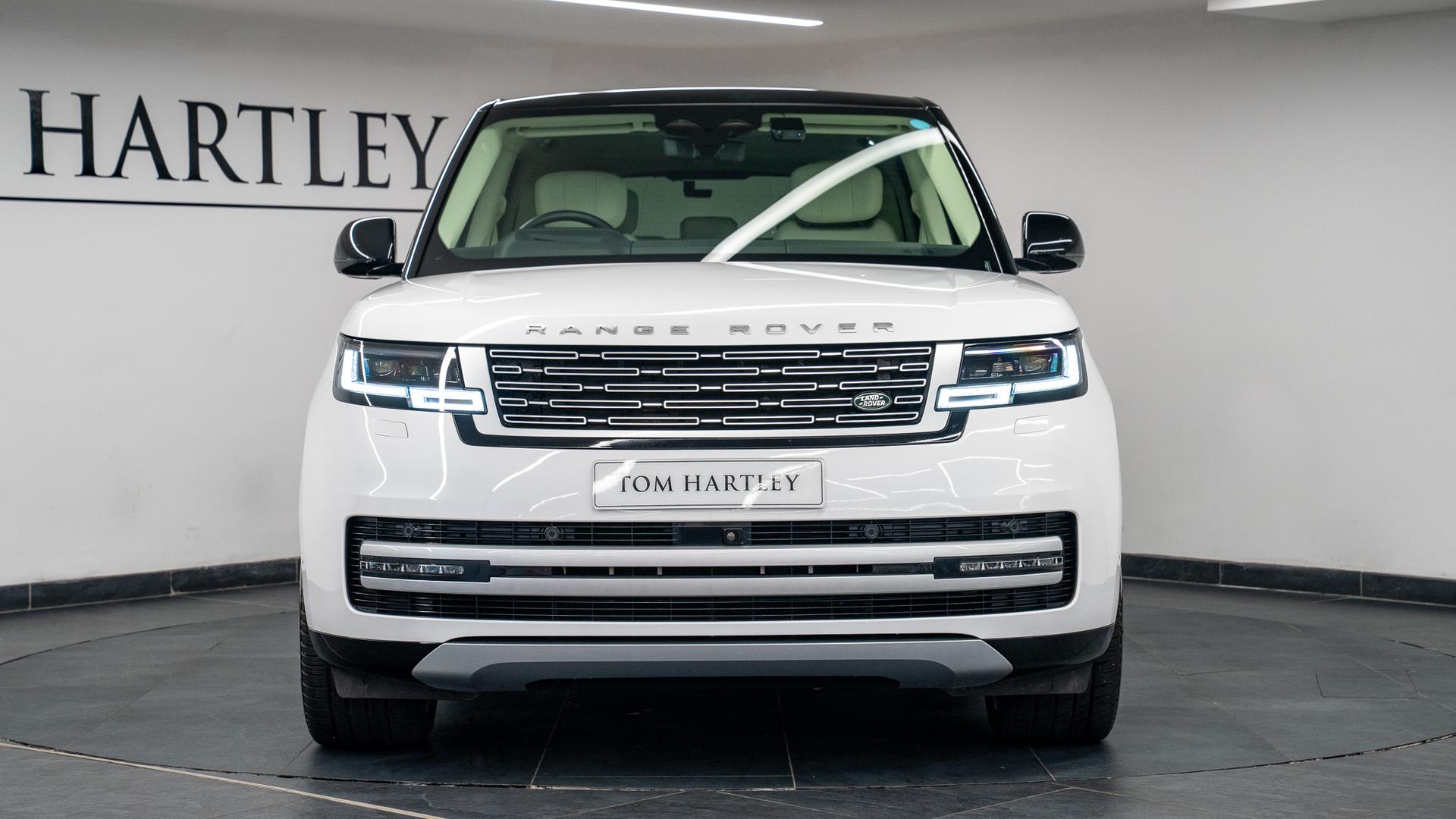 Land Rover Range Rover Photo 2071f3f5-b221-474a-b5ef-f1ef36900183.jpg