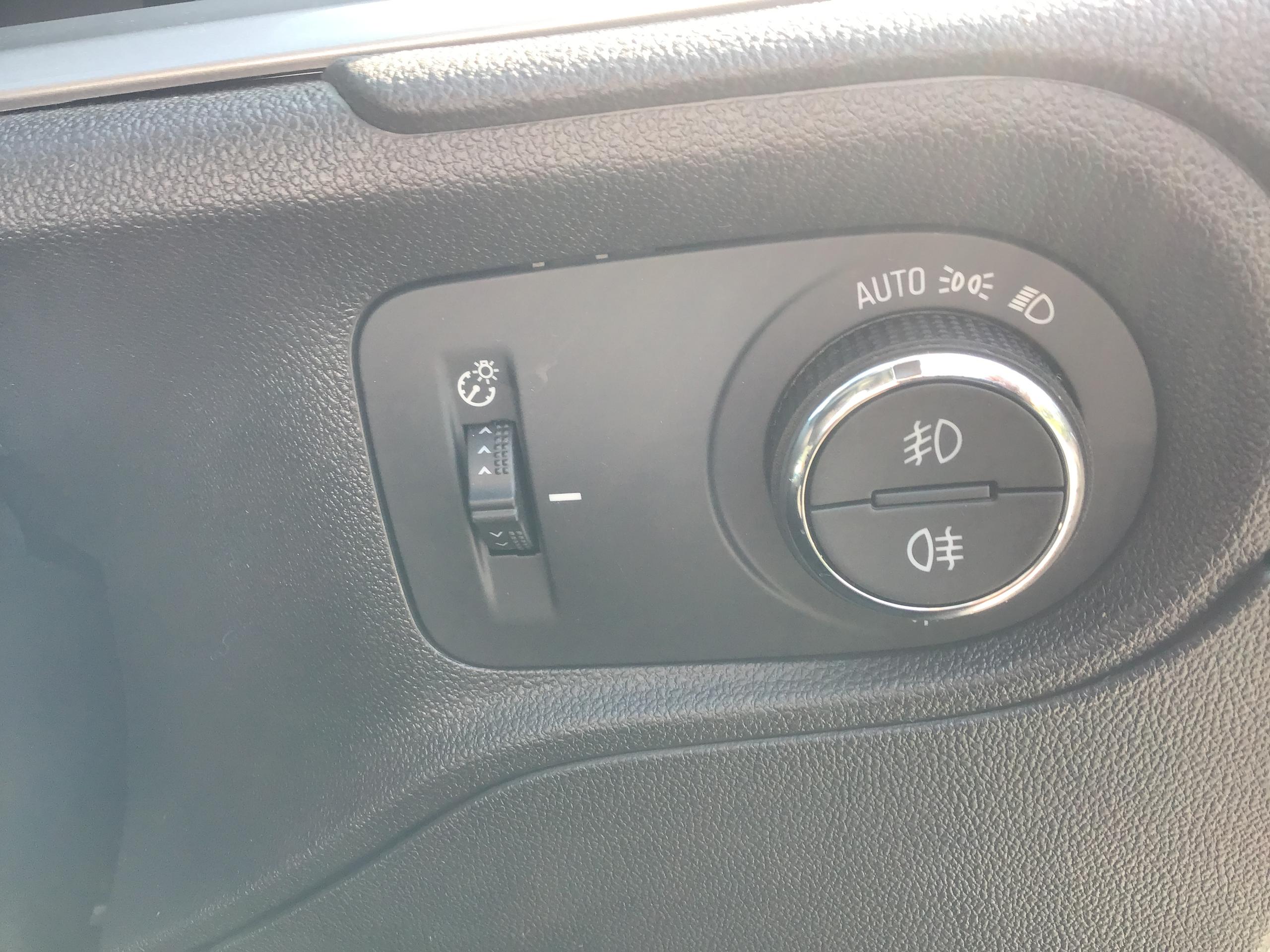 Vauxhall Grandland Photo 24