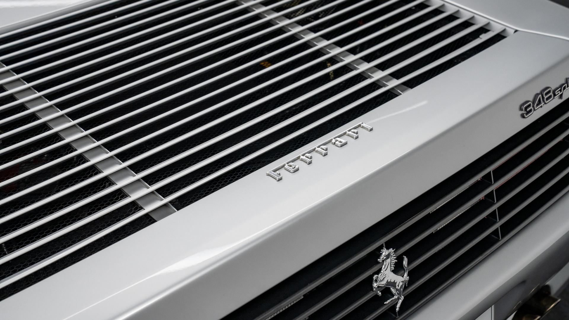 Ferrari 348 Photo 2083446b-69b6-4d67-8835-c931a6398150.jpg