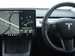 TESLA Model 3 Photo 14