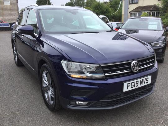 Volkswagen Tiguan Photo 2092351a-a248-4fc4-a7b1-c0dc2af6a704.jpg