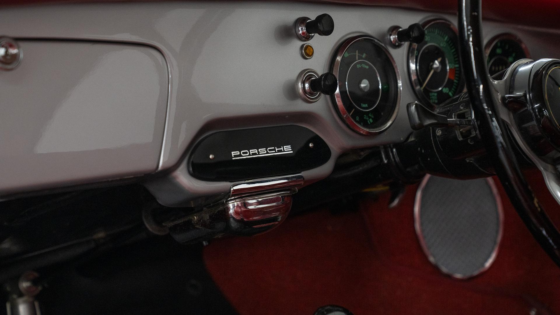 Porsche 356B Photo 2095a0cd-2791-4c1b-a0d3-02d8bce22f97.jpg