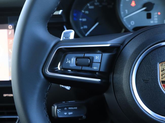 PORSCHE Macan Photo 24
