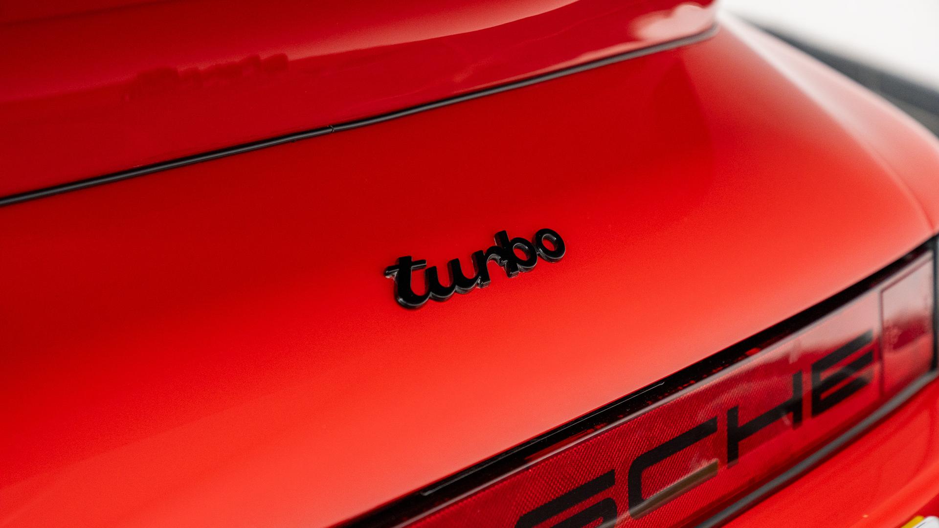 Porsche 911 Photo 20b01264-329d-4cf9-81c9-0cf3d78d02d8.jpg