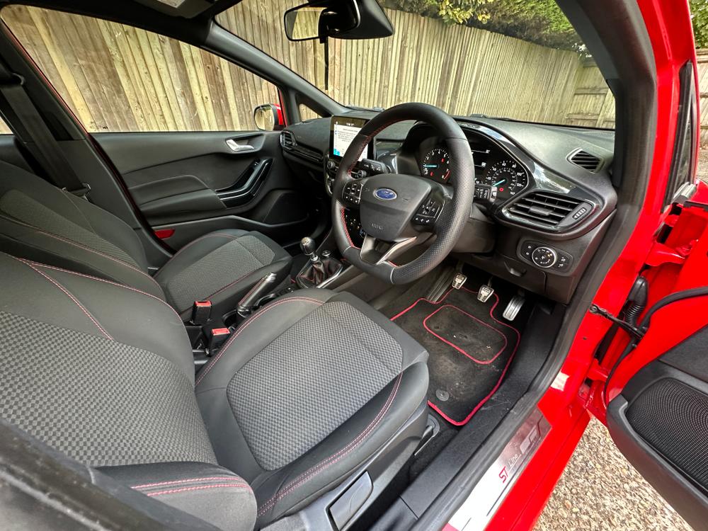 Used Ford Fiesta CN19ZSZ 8