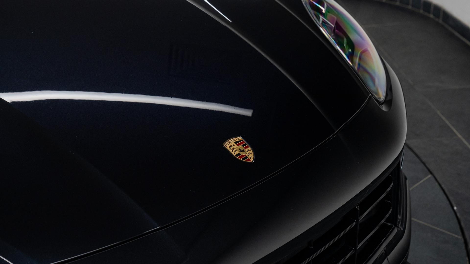 Porsche Cayenne Photo 20f75efa-d2ac-4fb8-a1d7-ffe8b7ce4ec8.jpg