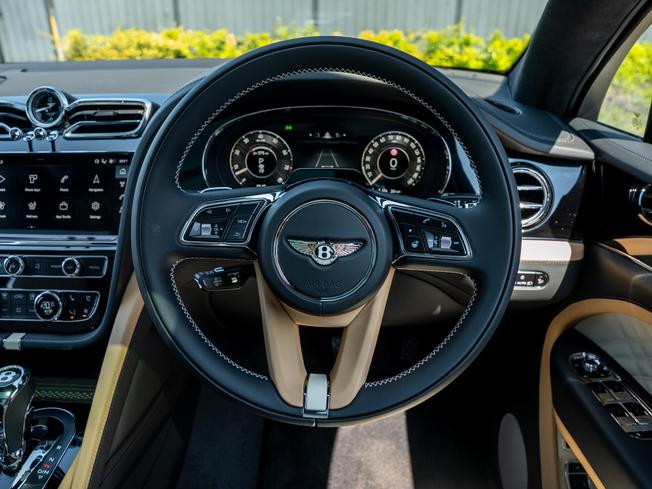 BENTLEY Bentayga  Photo 19