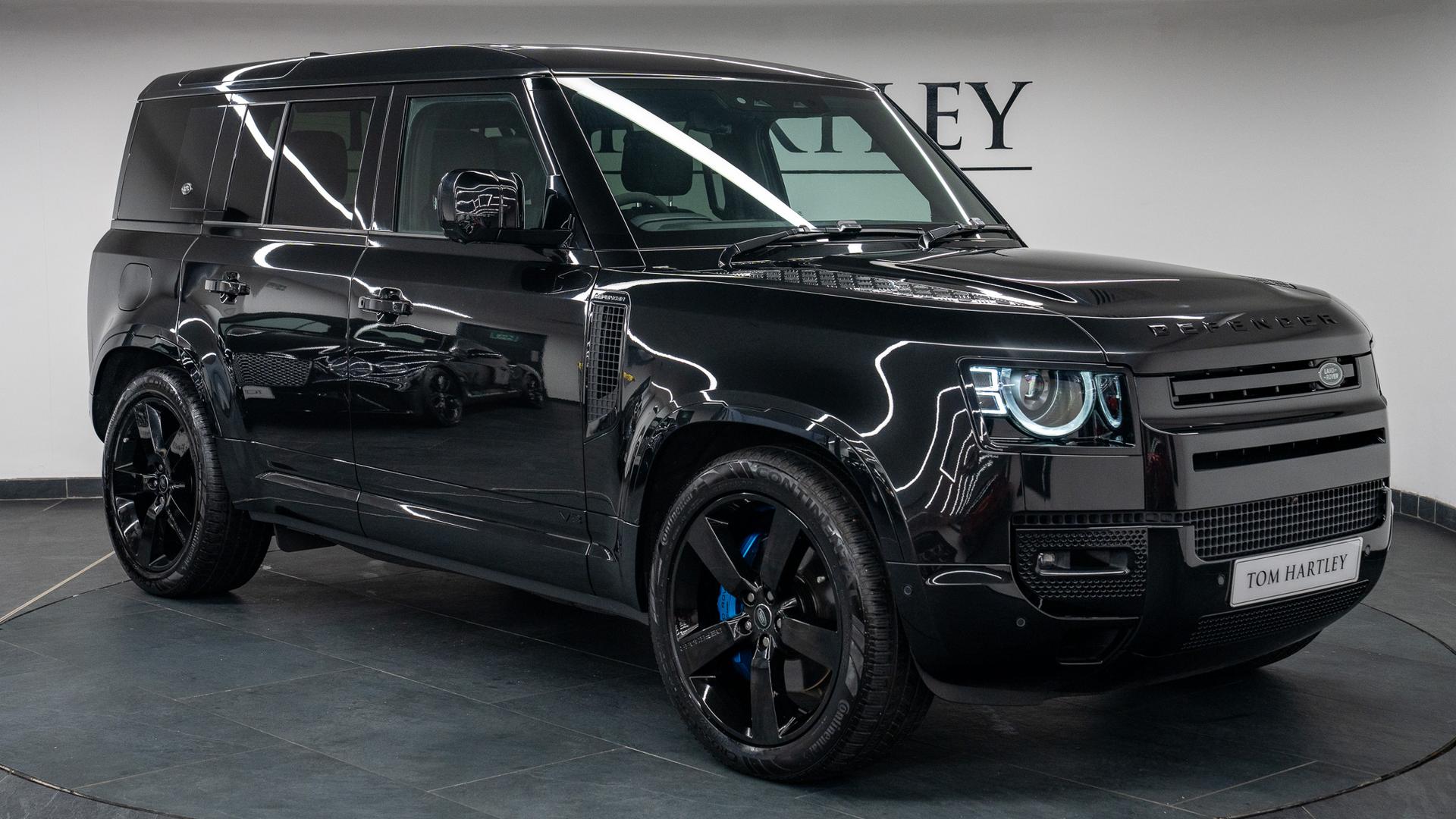 2021 Land Rover Defender 110 P525 V8 Bond Edition 'No Time To Die'