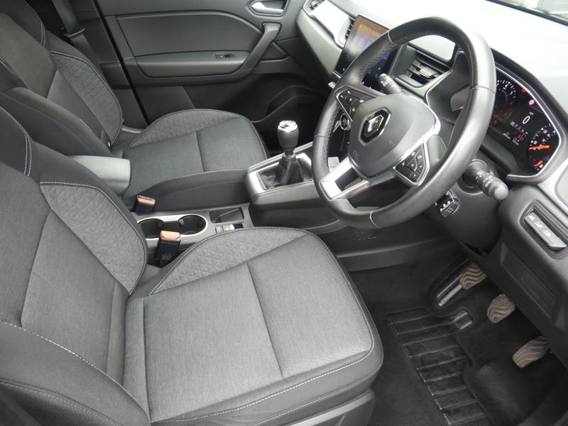 Renault Captur Photo 2108a3f7-1b2e-48a7-9ec0-8989365062ce.jpg