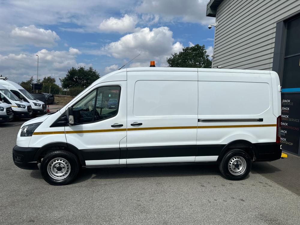 Ford Transit  Photo 2108a45c-2bcd-4e66-9181-c9c285bb59b5.jpg