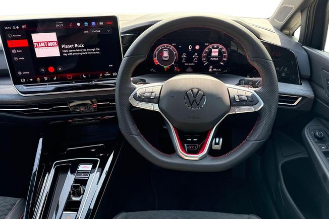 Volkswagen Golf Photo 14