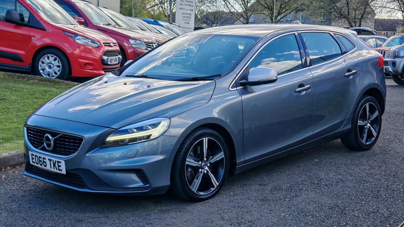 Used Volvo V40 EO66TKE 7