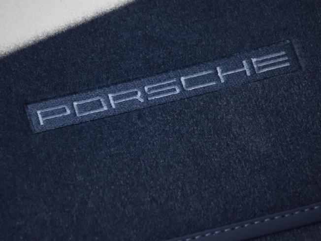 PORSCHE 911 Photo 29