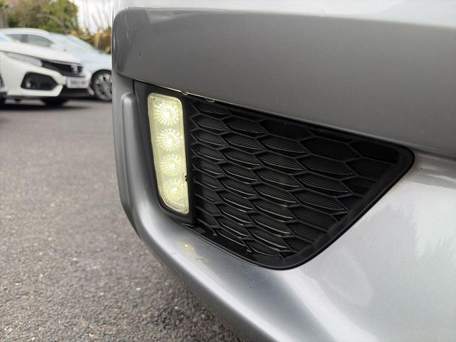 Honda Jazz Photo 2155a31a-21c6-49d1-84a7-ab491ef727da.jpg