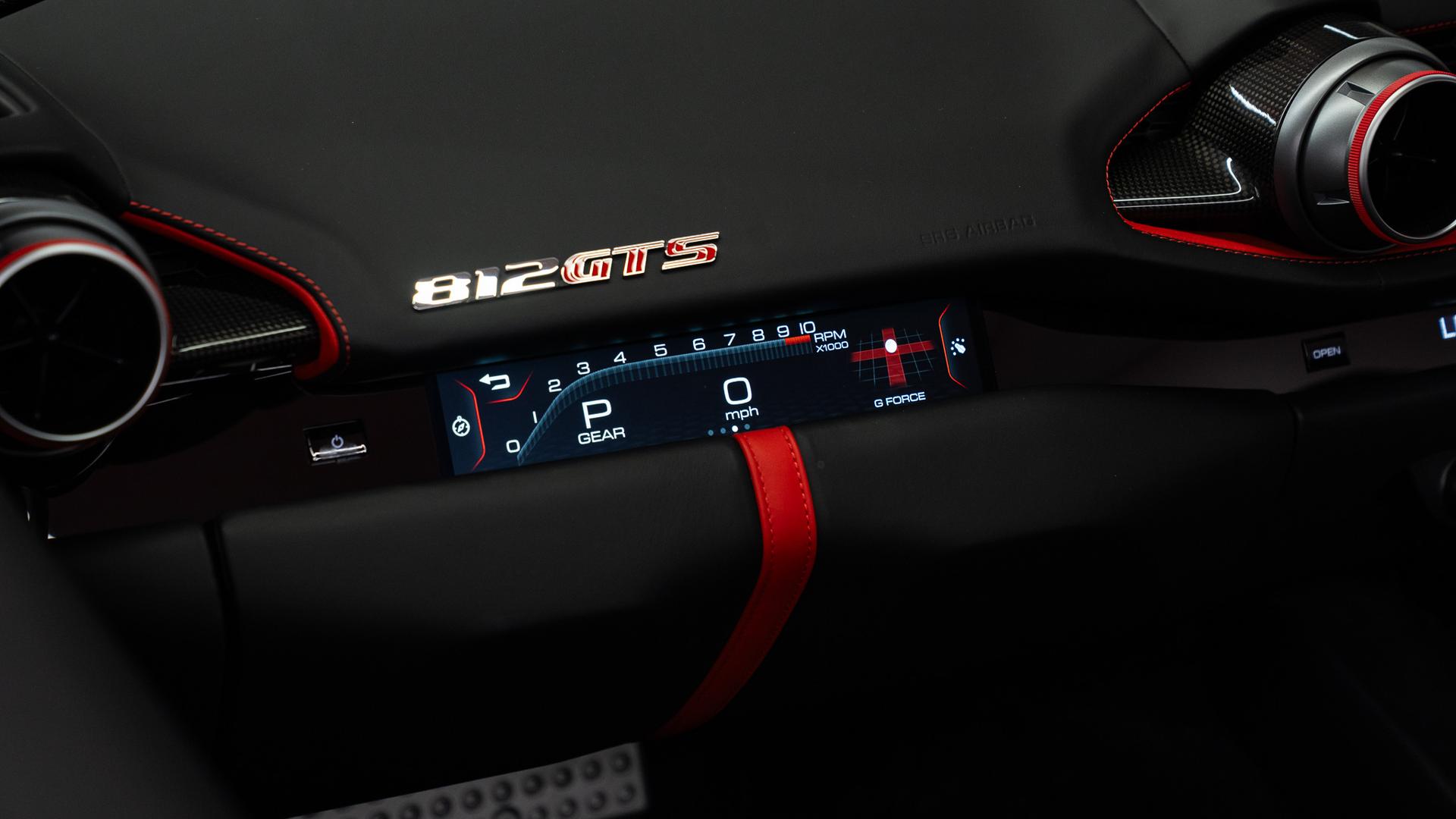 Ferrari 812 Photo 215fab37-df12-4463-bcb5-7993410b9a96.jpg