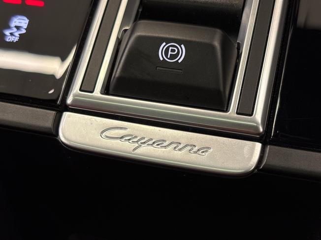 PORSCHE Cayenne Photo 46