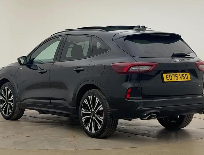 Ford Kuga Photo 216dde70-dca5-4bc3-b90e-14ce68da8cf0.jpg