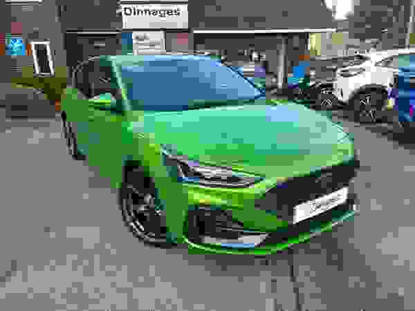 Used 2023 Ford FOCUS ST 2.3T ECOBOOST 280PS 5DR MEAN GREEN at Dinnages