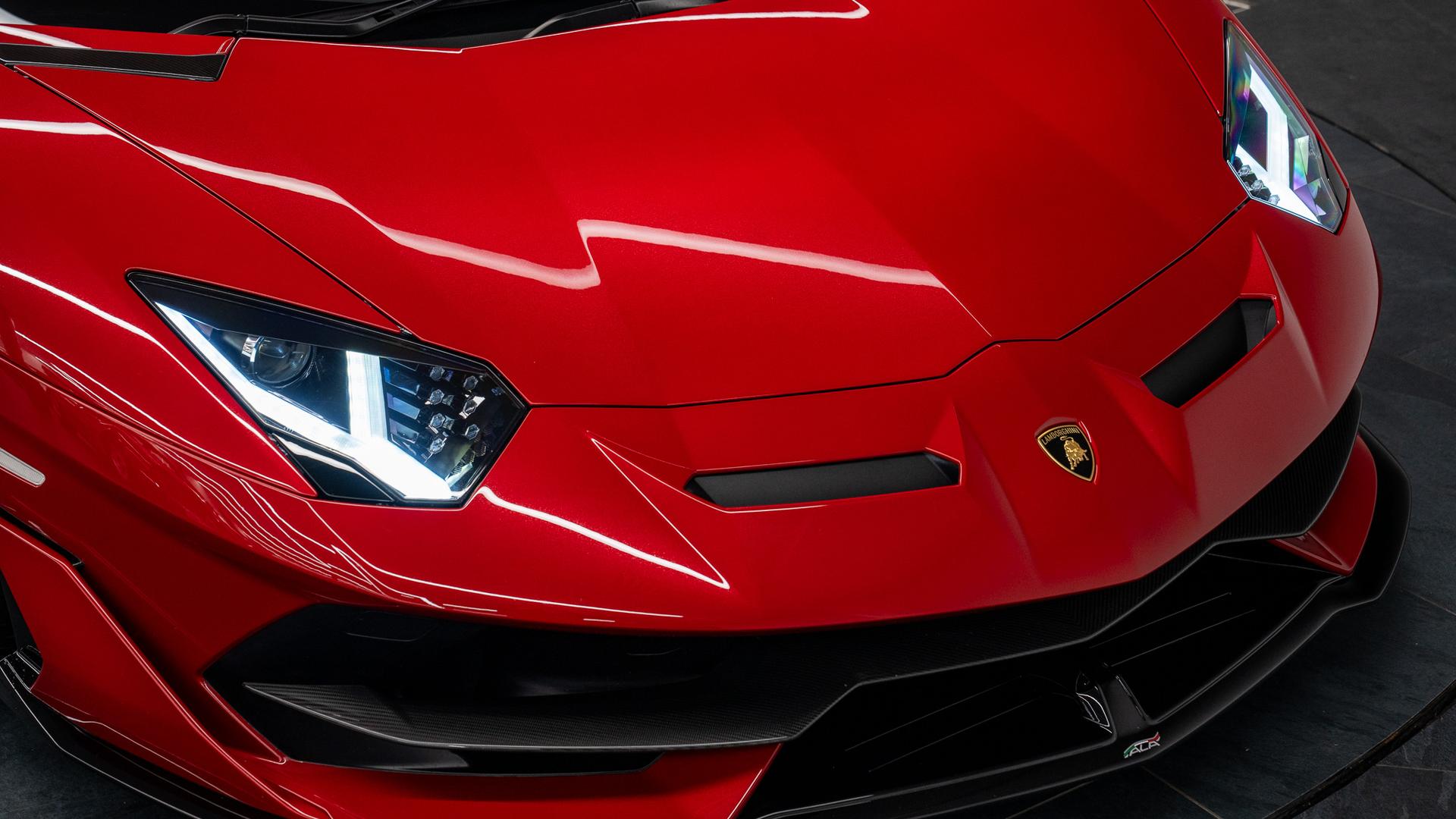 LAMBORGHINI Aventador Photo 219967ce-e58e-4382-83e7-ac63b71768f9.jpg
