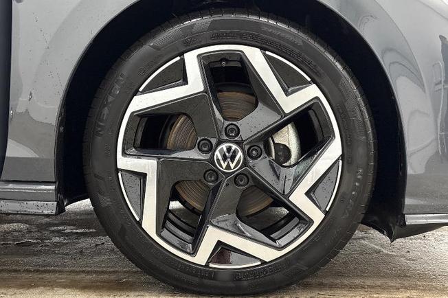 VOLKSWAGEN Golf Photo 5