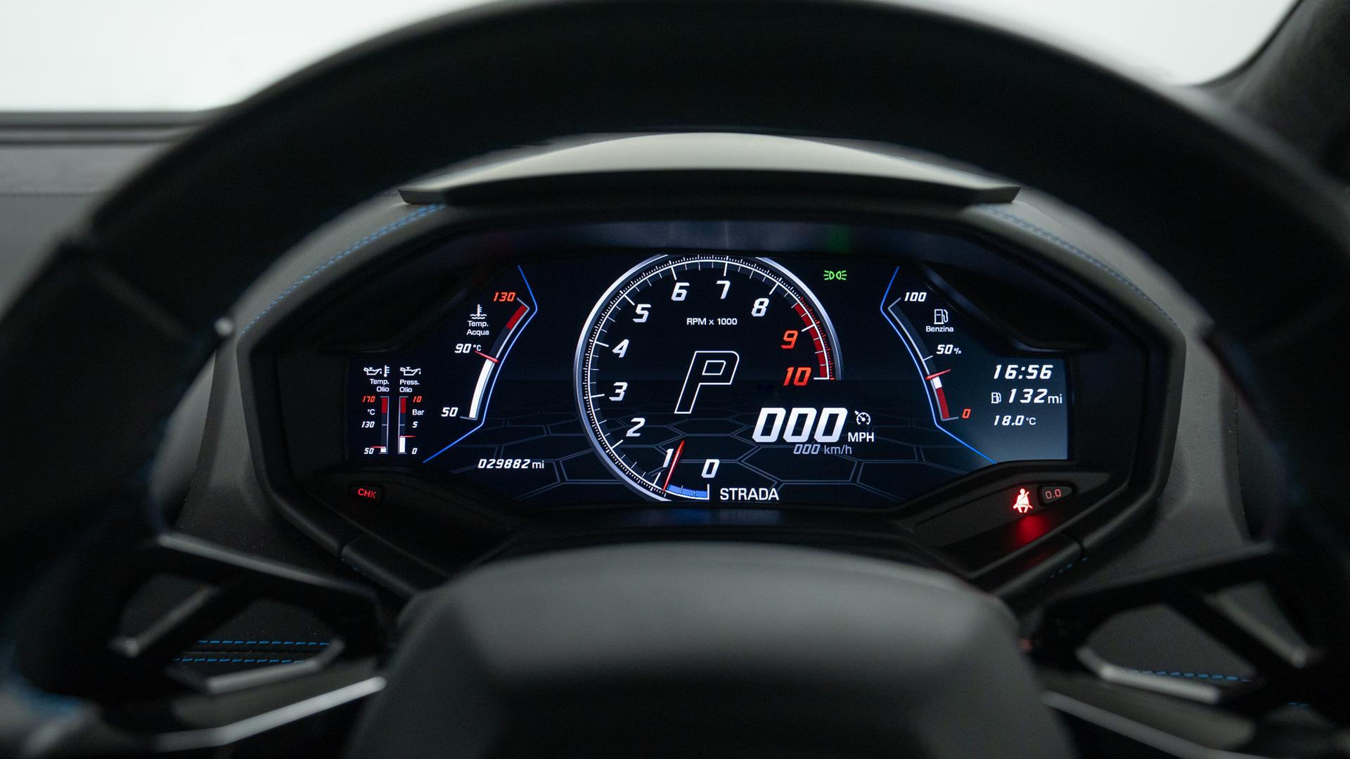 LAMBORGHINI Huracan Photo 21a16380-0fa5-464d-ac68-14049062db1a.jpg