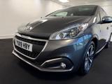 Peugeot 208 Photo 7