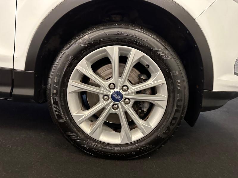 Ford Kuga Photo 21ce480d-0ec2-4a15-a0f9-480c164fecb3.jpg