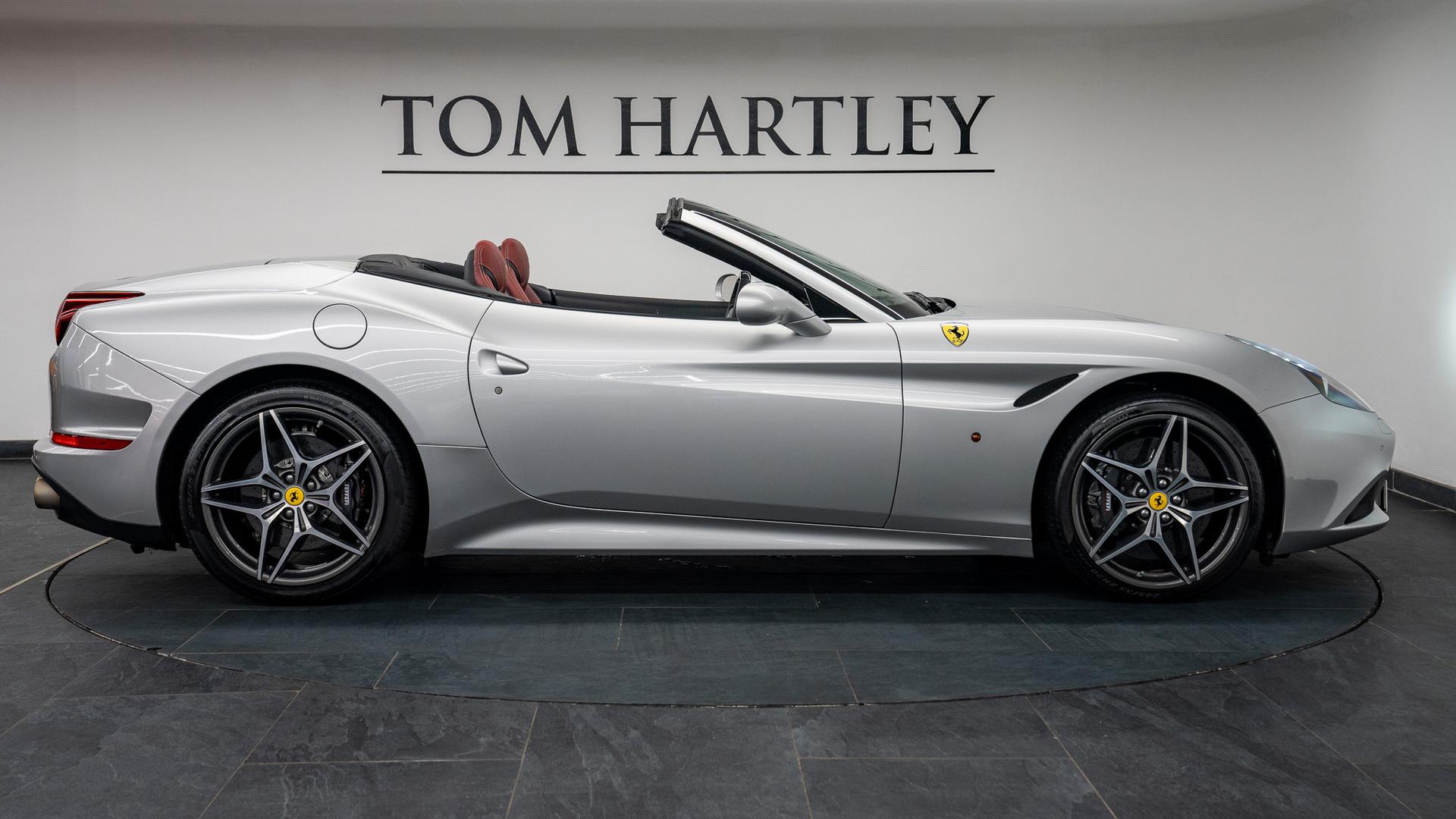 Ferrari California Photo 21cfc45a-e589-4f5b-97a2-1b0ca8ed2c48.jpg