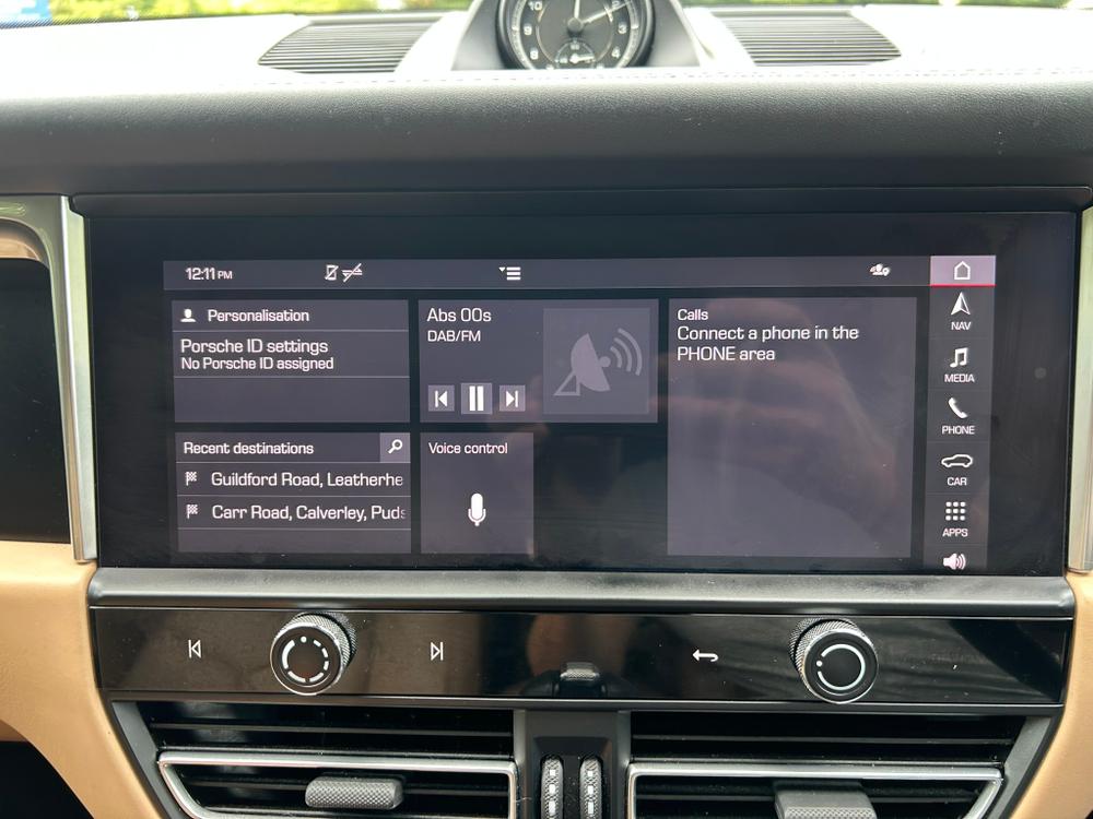 Used Porsche Macan YJ72ASM 43