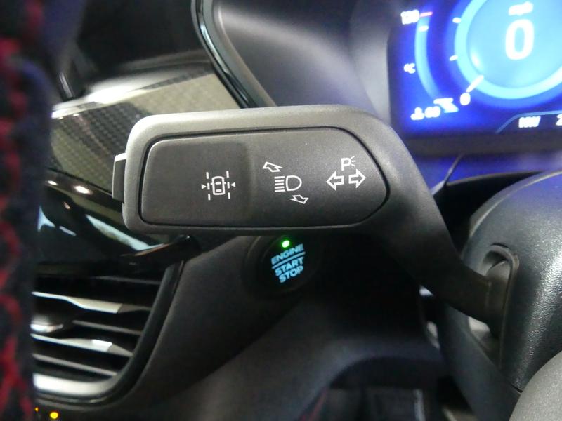 Ford Kuga Photo 21d887a7-e236-4c7d-b792-e826fad415a1.jpg