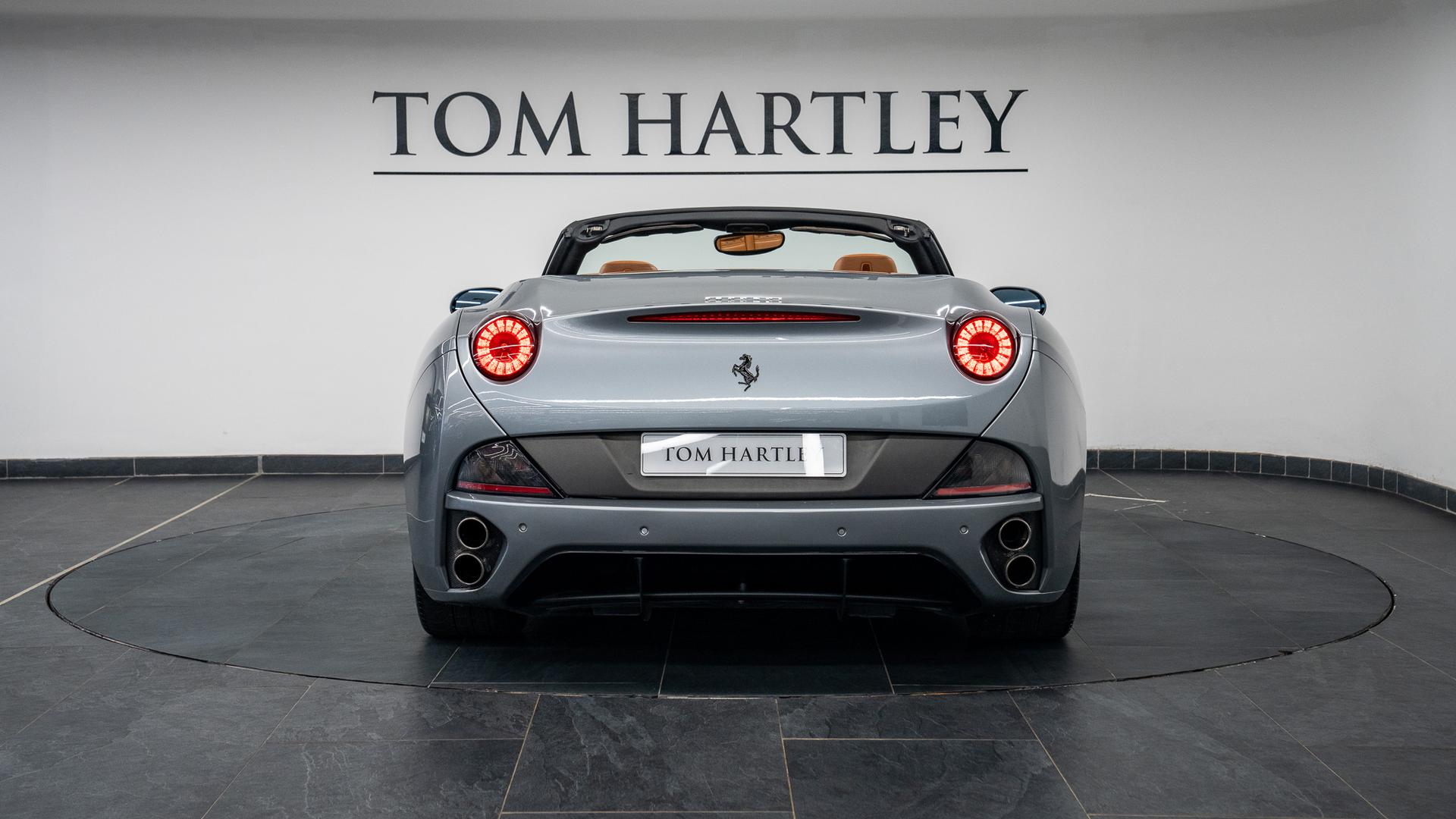 Ferrari California Photo 21ec45aa-bbe0-4cd9-8c2d-a1d0c2d10aaf.jpg