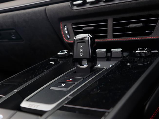 PORSCHE 911 Photo 27