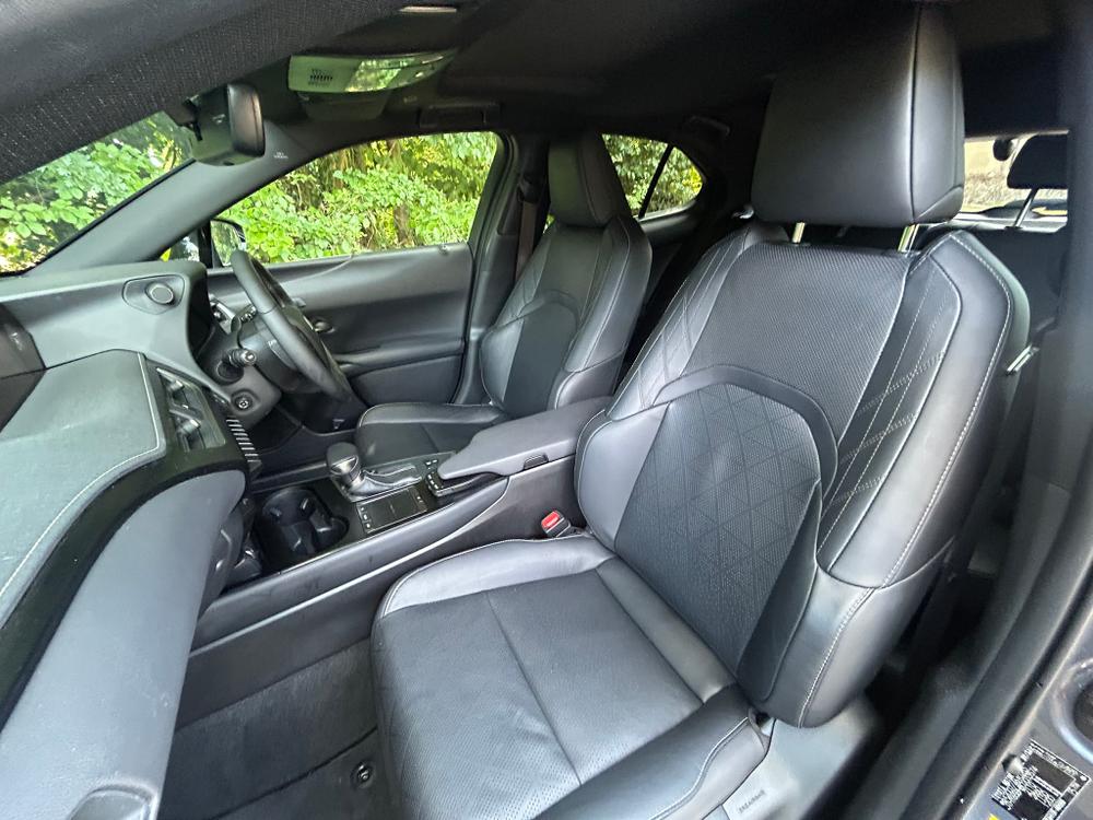 Used Lexus UX L666MBV 23