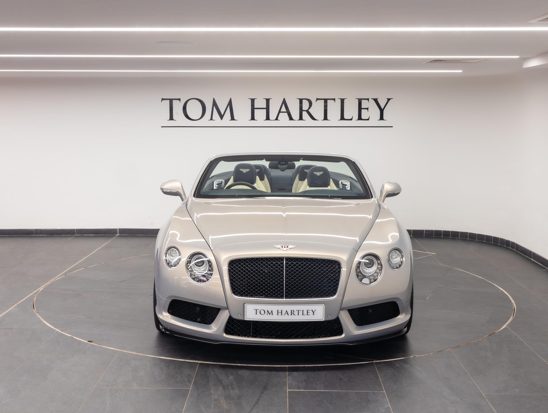 Bentley CONTINENTAL Photo 220ee5cc-1e4c-4ce2-87c8-38ced6c2bb8f.jpg
